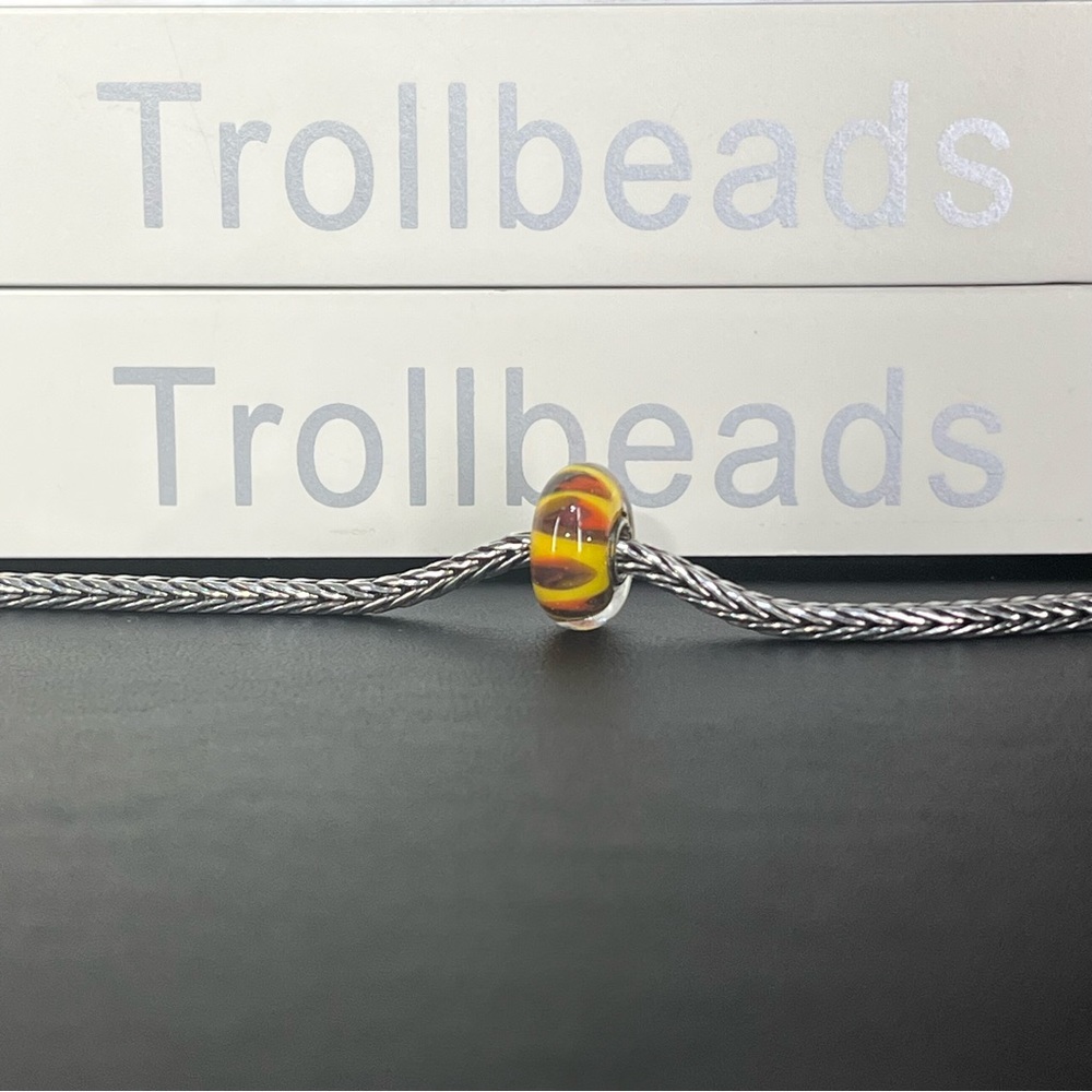 Trollbeads Retired Red Shadow Bead- 61310